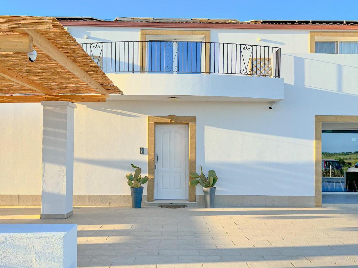 Dimora Calauriia - Adults Only Bed and Breakfast Noto Exterior foto